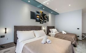 Garibaldi Rooms