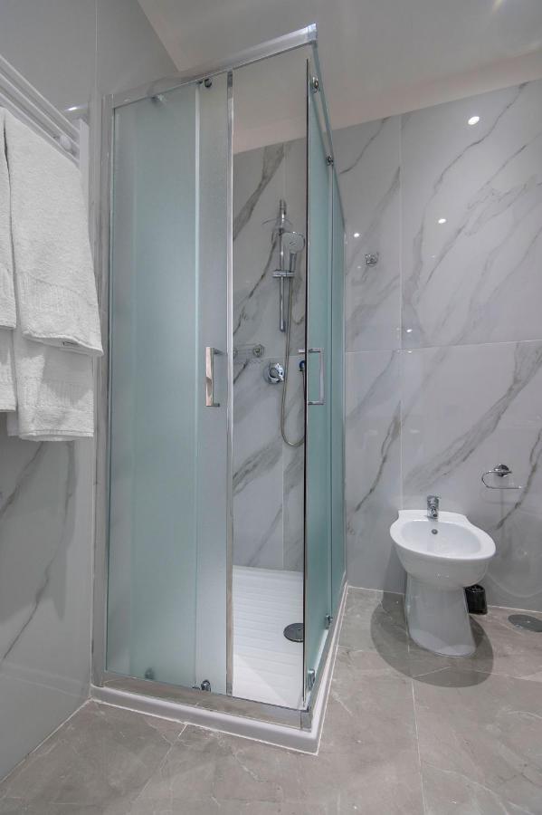 Garibaldi Rooms Portici Extérieur photo